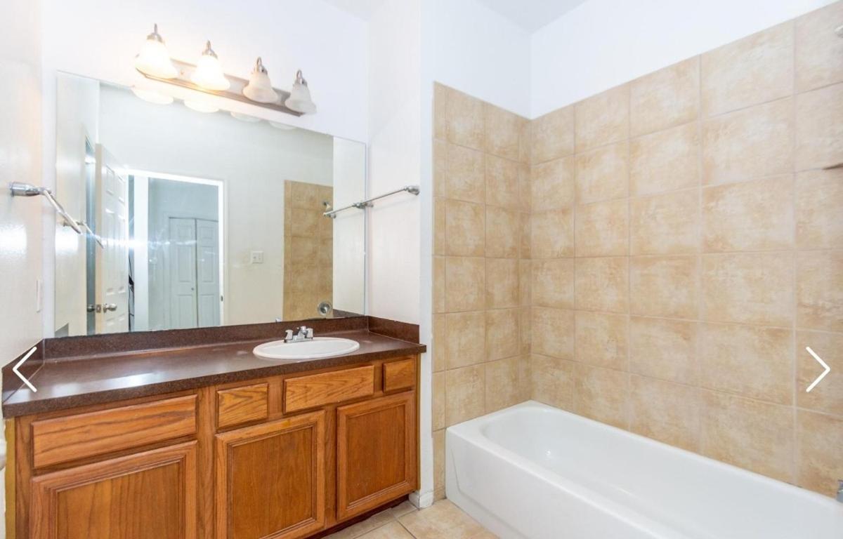 Lovely Downtown Room #2 No Smoking No Kids Second Floor Houston Esterno foto
